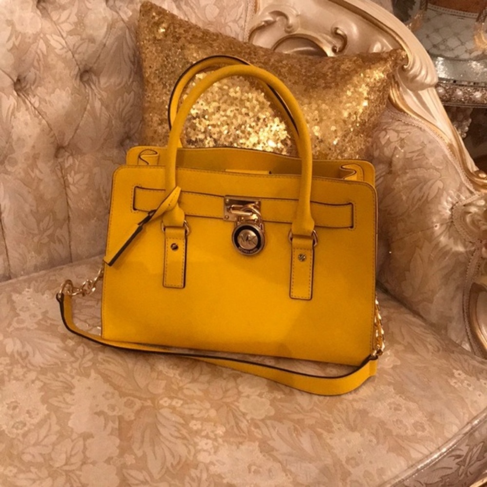 EUC Michael Kors Hamilton Sunflower Satchel